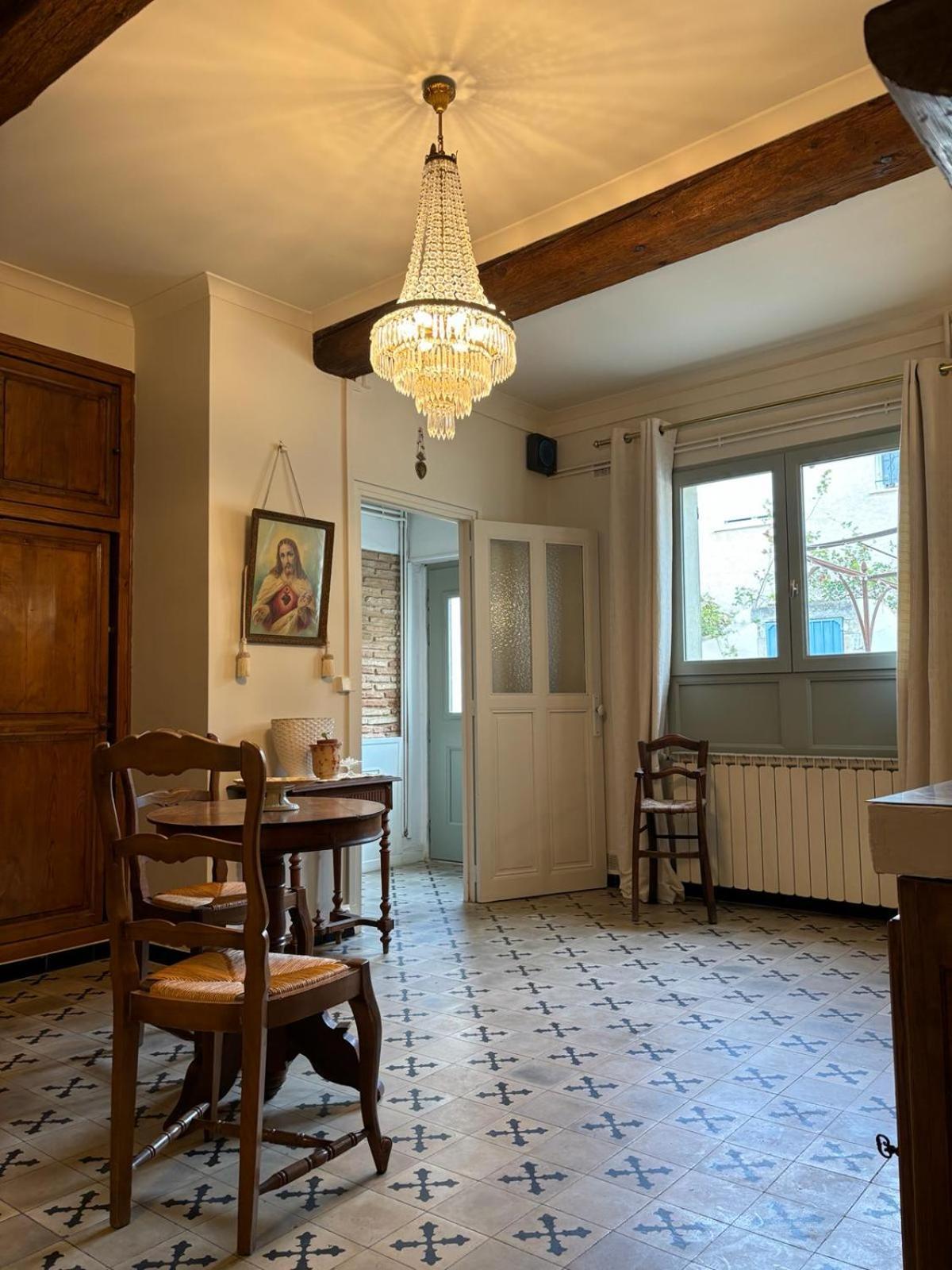 Maison 1823 - Suites De Charme A Garons Exterior photo
